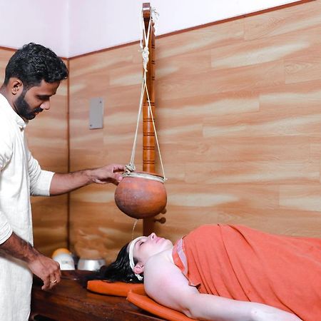 Ganesh Ayurveda Holiday Home Bed And Breakfast Kovalam Εξωτερικό φωτογραφία