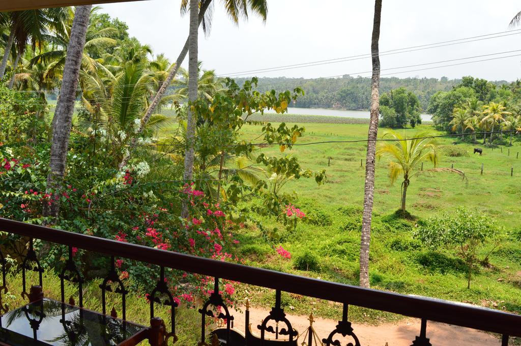 Ganesh Ayurveda Holiday Home Bed And Breakfast Kovalam Εξωτερικό φωτογραφία